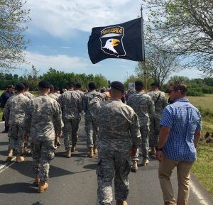 Hunter Taylor in Normandy with other soldiers